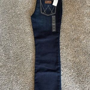 Wrangler Retro Boot Cut jeans. 9X30